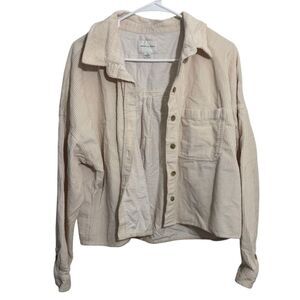 American Eagle Cream Colored Cropped Corduroy Shirt Jacket
